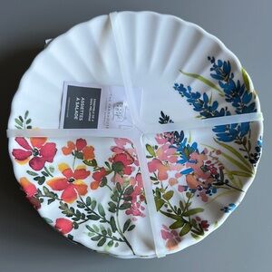 NWT Rachel Ashwell Floral Patterned Salad Plates set of 4